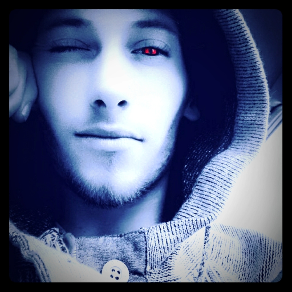 Meet your Posher, Levi